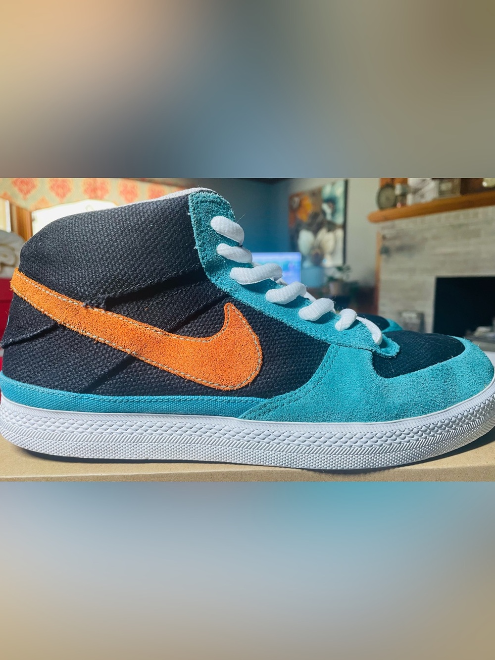 Nike 6.0 Maverick Mid
9.5M